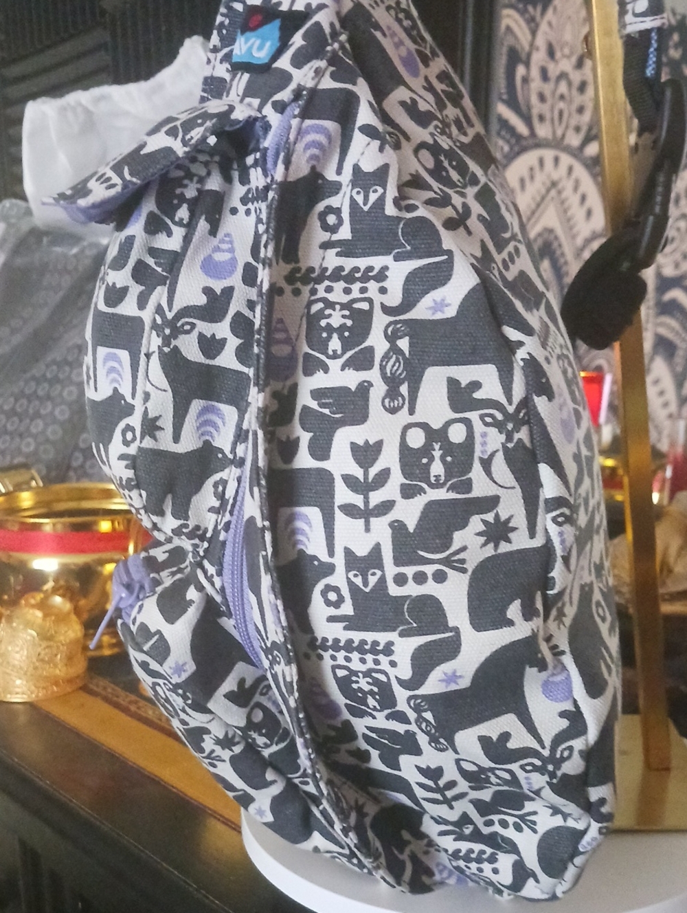 KAVU Cozy Critters Rope Sling Crossbody Bag Backpack - Picture 6 of 6